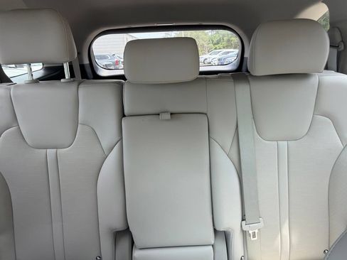 Certified 2025 Kia Sorento S FWD image 20