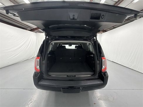 Used 2019 GMC Yukon XL SLT image 24