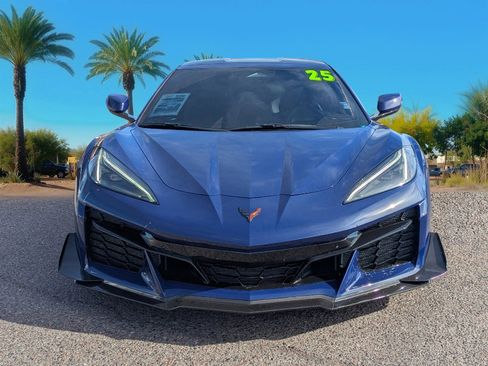 Used 2025 Chevrolet Corvette Z06 w/ Z07 Performance Package image 8