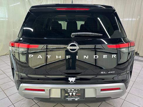 Used 2025 Nissan Pathfinder SL AWD/4WD image 6
