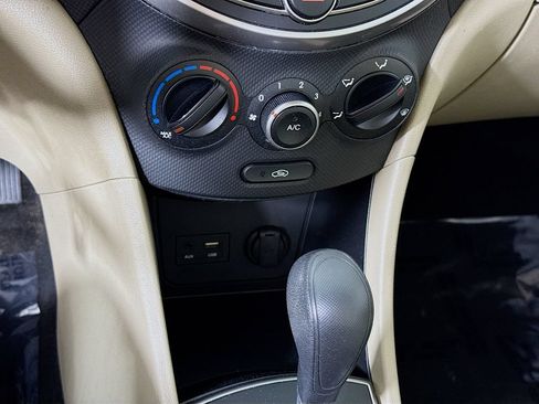 Used 2016 Hyundai Accent SE FWD image 6