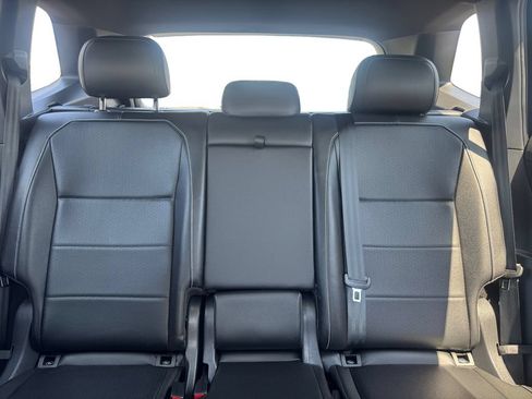 Used 2021 Volkswagen Tiguan SE R-Line AWD/4WD image 21