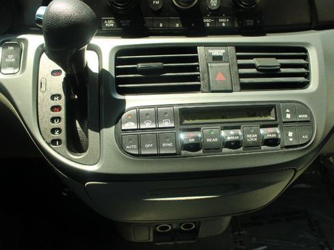 Used 2005 Honda Odyssey EX image 17