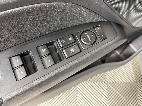 Used 2018 Hyundai Elantra Sport FWD image 21