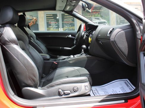Used 2015 Audi RS 5 Cabriolet AWD/4WD image 19