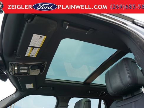 Used 2019 Land Rover Range Rover Supercharged AWD/4WD image 18