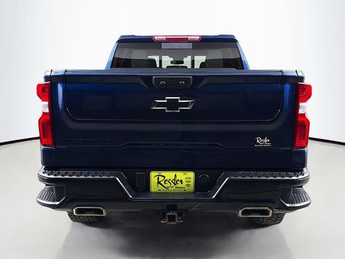 Used 2022 Chevrolet Silverado 1500 LT Trail Boss w/ LT Trail Boss Premium Package AWD/4WD image 7