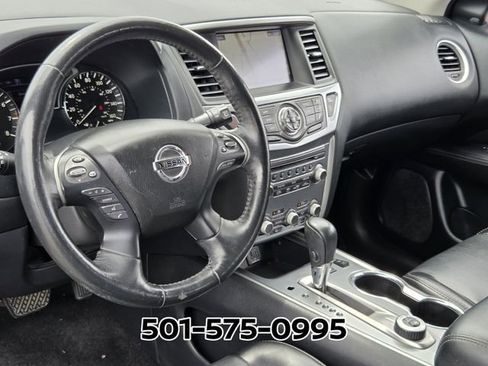 Used 2020 Nissan Pathfinder SL AWD/4WD image 8