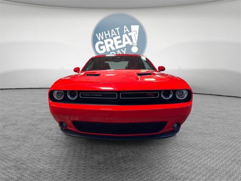 Used 2016 Dodge Challenger R/T Plus image 9