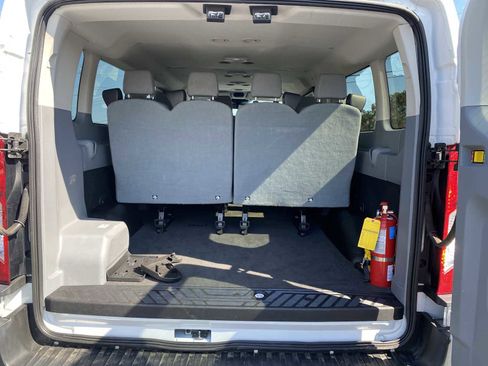 Used 2019 Ford Transit 350 XLT image 28