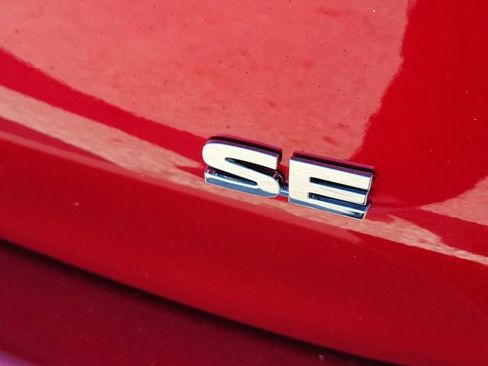 New 2026 Mitsubishi Outlander SE image 9