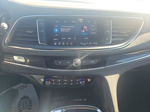 Used 2022 Buick Enclave Premium image 29