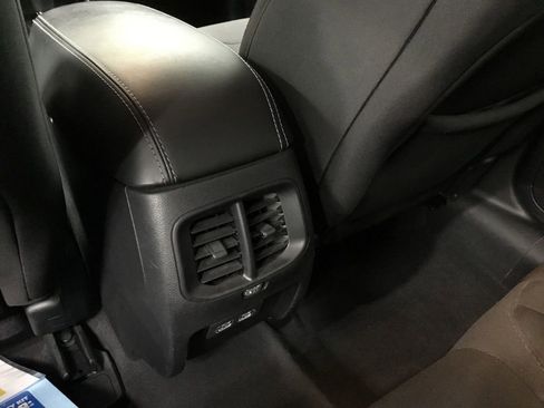 Used 2022 Jeep Cherokee Latitude w/ Trailer Tow Group image 34