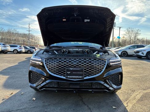 Used 2025 Genesis GV70 3.5T Sport w/ Sport Prestige Package image 9