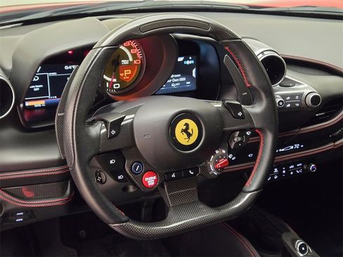 Used 2020 Ferrari F8 Tributo image 34