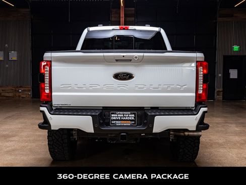 Used 2025 Ford F250 XLT w/ Black Appearance Package image 8