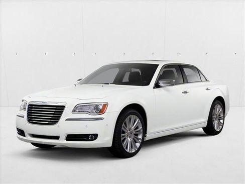 Used 2012 Chrysler 300 Limited RWD image 1