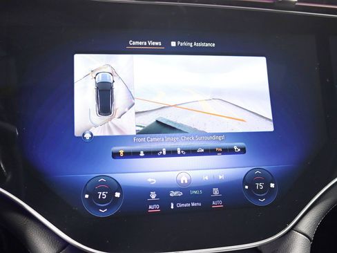 Used 2023 Mercedes-Benz EQS 580 4MATIC SUV w/ Exclusive Trim Package image 23