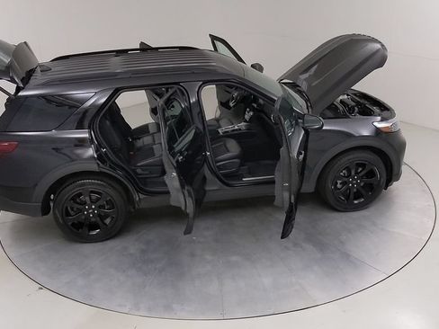 Certified 2023 Ford Explorer ST-Line AWD/4WD image 51