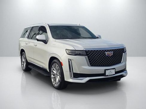 Used 2023 Cadillac Escalade Premium Luxury w/ Performance Package RWD image 3