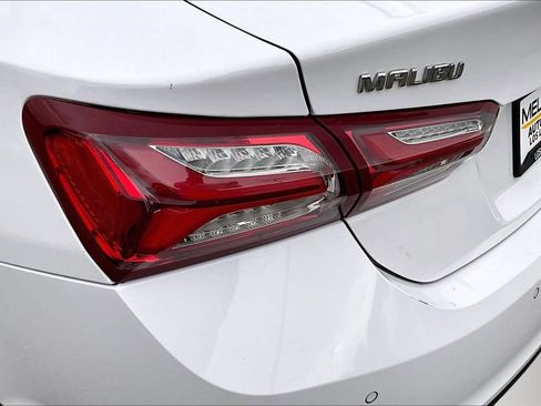 Used 2020 Chevrolet Malibu LT FWD image 22