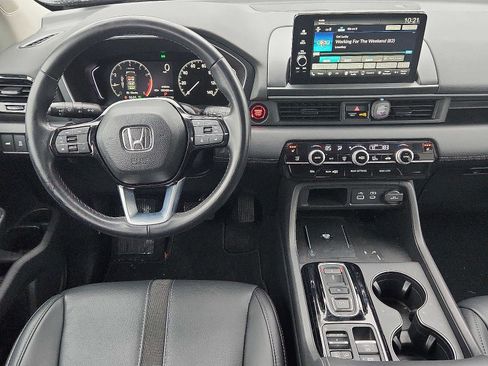 Certified 2025 Honda Pilot EX-L image 11