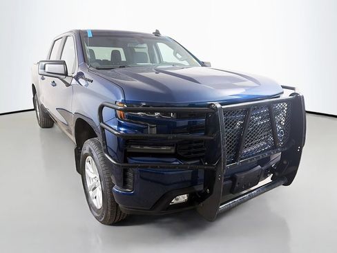 Used 2020 Chevrolet Silverado 1500 RST w/ Convenience Package AWD/4WD image 4