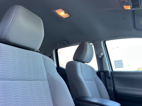 Used 2019 Toyota Tacoma SR5 image 16