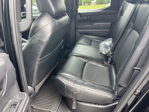 Used 2025 Toyota Tacoma SR5 RWD image 32