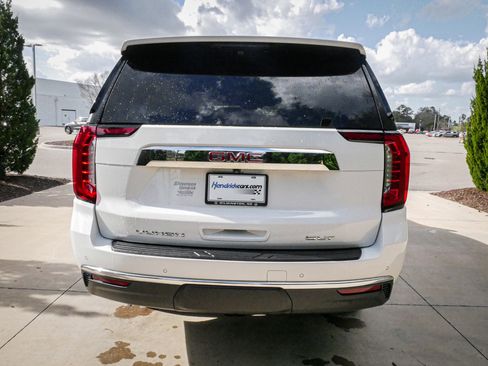Used 2023 GMC Yukon XL SLT image 9