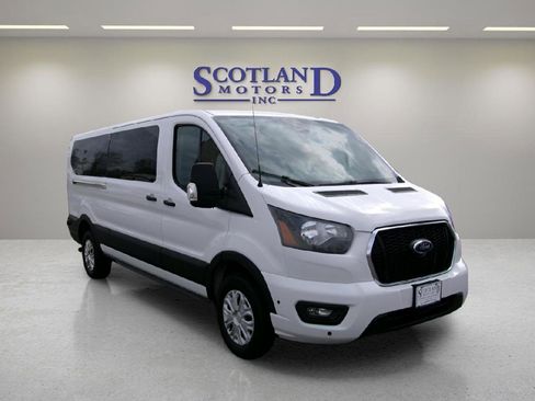 Used 2024 Ford Transit 350 XLT image 4