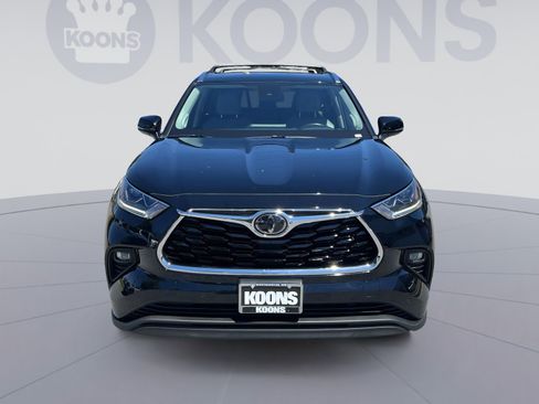 Used 2021 Toyota Highlander Limited AWD/4WD image 11