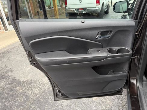 Used 2021 Honda Passport EX-L image 17