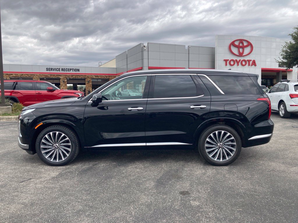 Used 2024 Hyundai Palisade Calligraphy FWD image 8