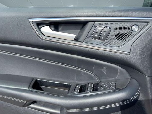 Used 2019 Ford Edge Titanium w/ Equipment Group 301A image 13