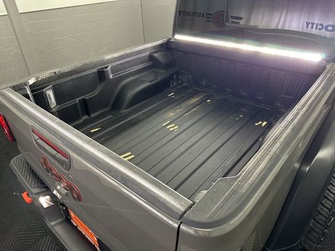 Used 2022 Jeep Gladiator Mojave w/ Cold Weather Group image 12