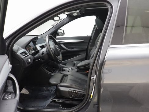 Used 2017 BMW X1 xDrive28i image 5