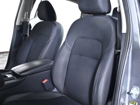 Certified 2024 Nissan Sentra S FWD image 22