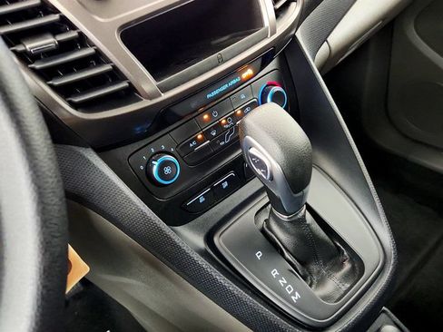 Used 2023 Ford Transit Connect XLT FWD image 14