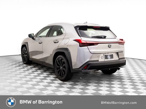 Used 2021 Lexus UX 200 w/ Accessory Package (Z1) image 3