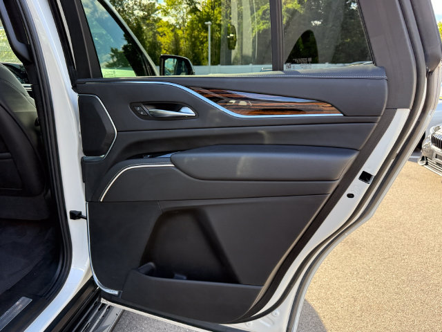 Used 2023 Cadillac Escalade Premium Luxury w/ LPO, Floor Liner Package AWD/4WD image 33