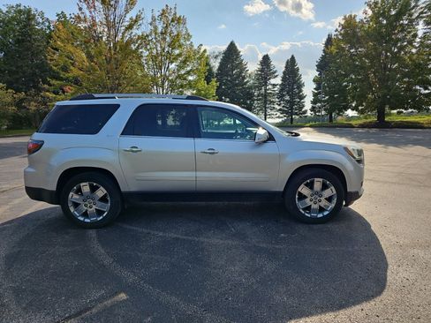 Used 2017 GMC Acadia Limited SLT AWD/4WD image 7