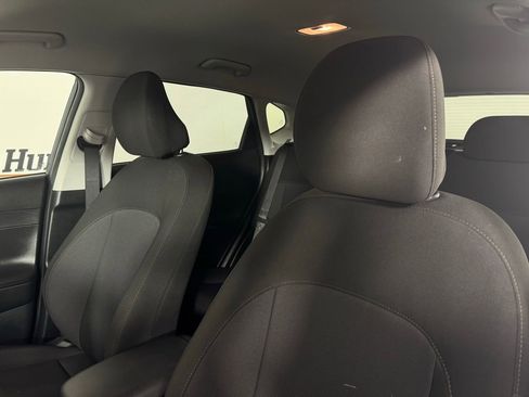 Used 2025 Hyundai Kona SEL image 11