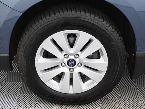 Used 2018 Subaru Outback 2.5i Premium AWD/4WD image 14