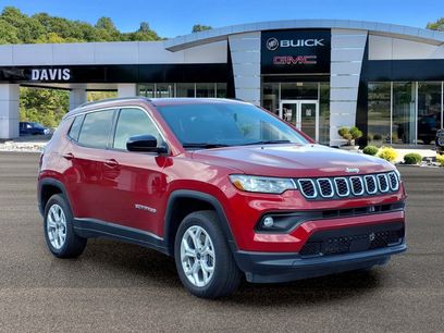 Used 2025 Jeep Compass Latitude w/ Convenience Group