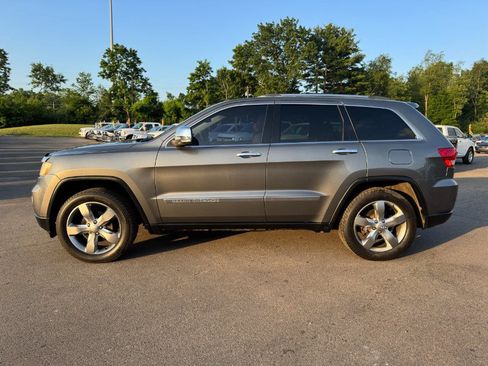 Used 2012 Jeep Grand Cherokee Overland AWD/4WD image 2