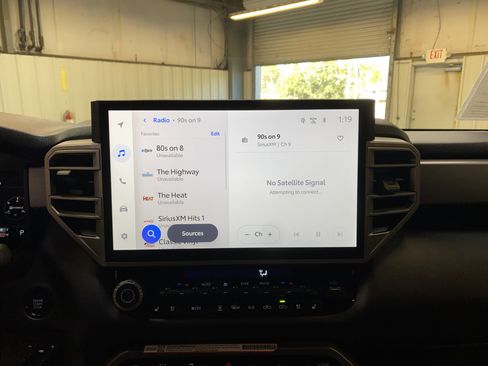 Used 2025 Toyota Tundra Limited image 39