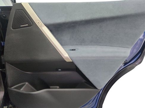 Used 2024 BMW iX xDrive50 w/ Premium Package image 30