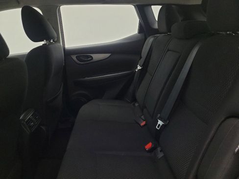 Used 2020 Nissan Rogue Sport S w/ Appearance Package FWD image 18