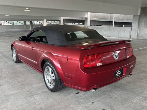 Used 2005 Ford Mustang GT RWD image 29
